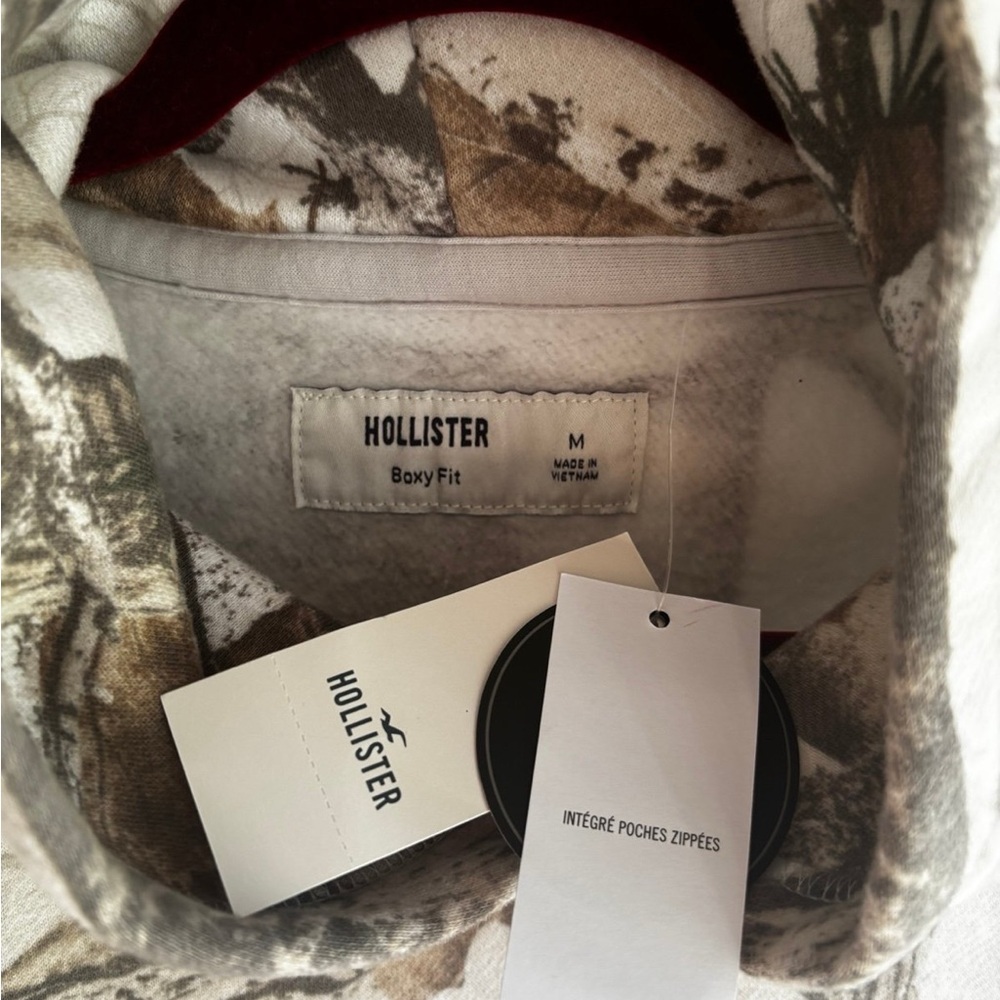 (NWT) Hollister Co. Zipper Pocket Hoodie Camo
